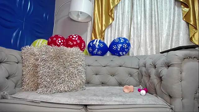 JolieDuvalle online show from 16, 6, 2026
