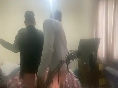 CuzzyB69 online show from 3, 3, 2025