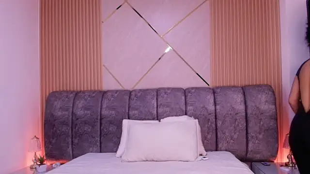 naia blessed online show from 10, 2, 2026