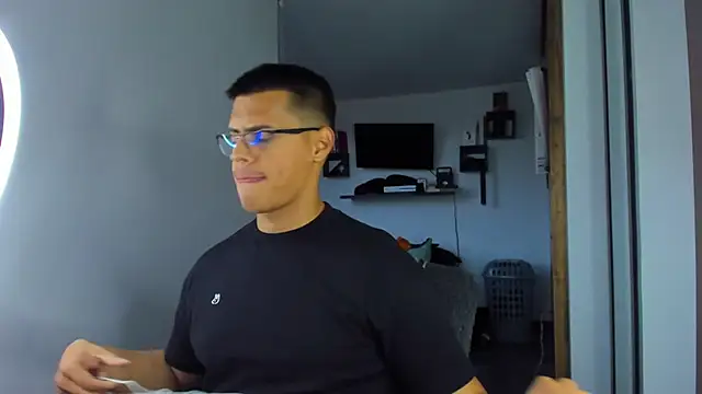  John Boy  online show from 9, 4, 2026