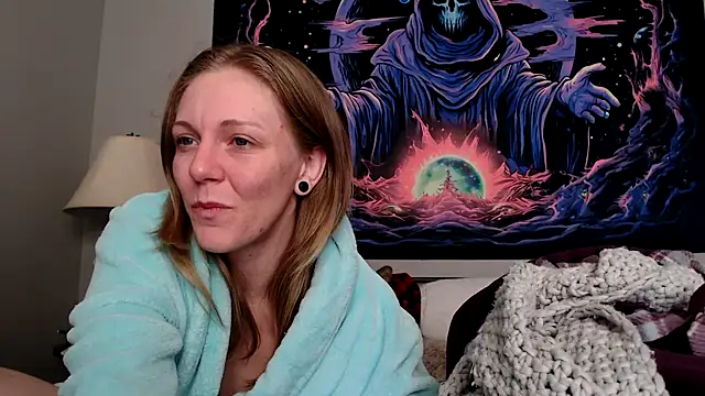 Snapshot of coryandthepeach chatting on 17, 2, 2025 coryandthepeach online show from 17, 2, 2025