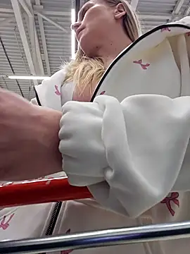 Bondgirl 013 online show from 12, 2, 2026