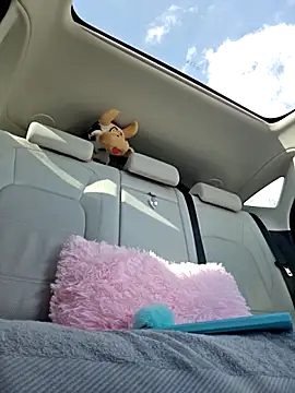 Bondgirl 013 online show from 30, 10, 2025