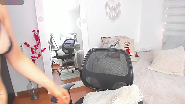SharonVelvet online show from 26, 2, 2025