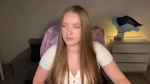 EvaMaddison online show from 15, 7, 2026