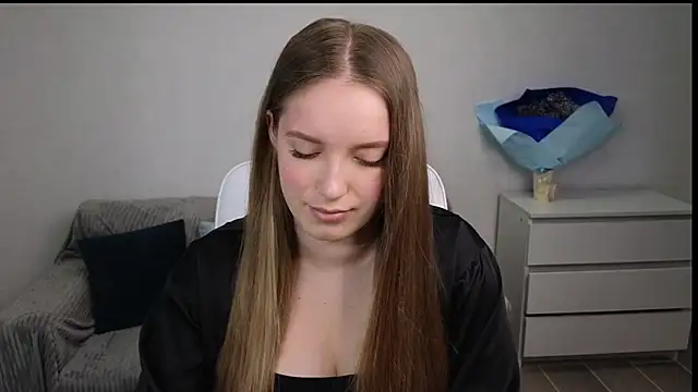 EvaMaddison online show from 3, 2, 2025