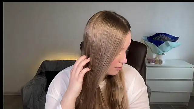 EvaMaddison online show from 20, 3, 2026