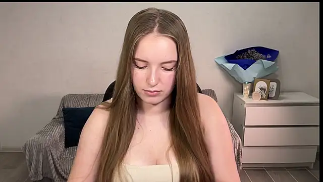 EvaMaddison online show from 13, 9, 2025