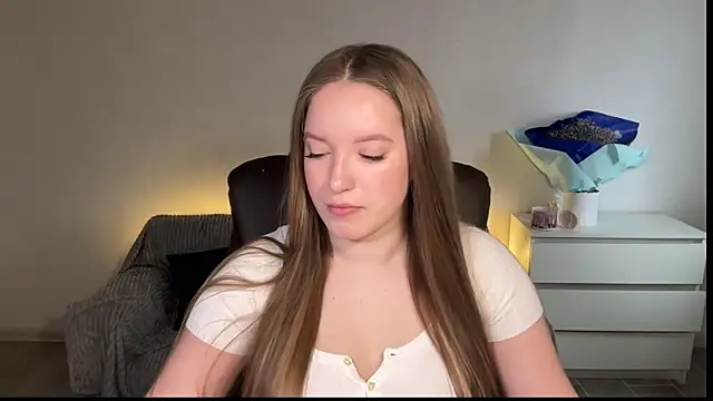 EvaMaddison online show from 9, 4, 2026