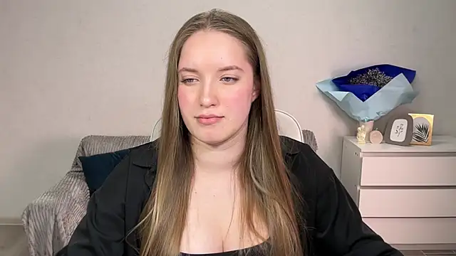 EvaMaddison online show from 19, 9, 2025