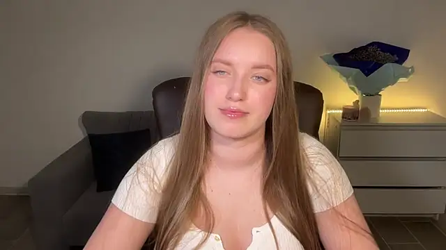 EvaMaddison online show from 20, 6, 2026