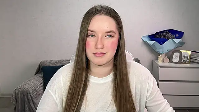 EvaMaddison online show from 12, 11, 2025