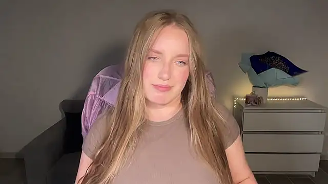 EvaMaddison online show from 13, 7, 2026