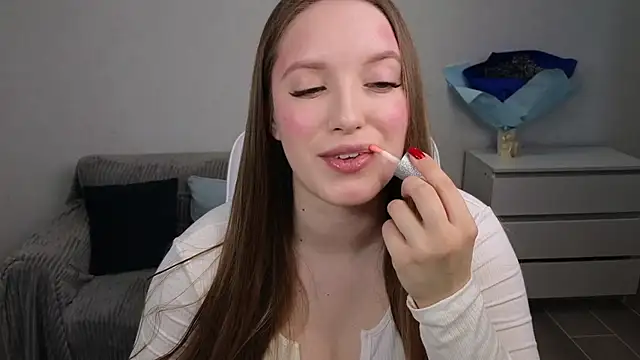 EvaMaddison online show from 26, 2, 2025