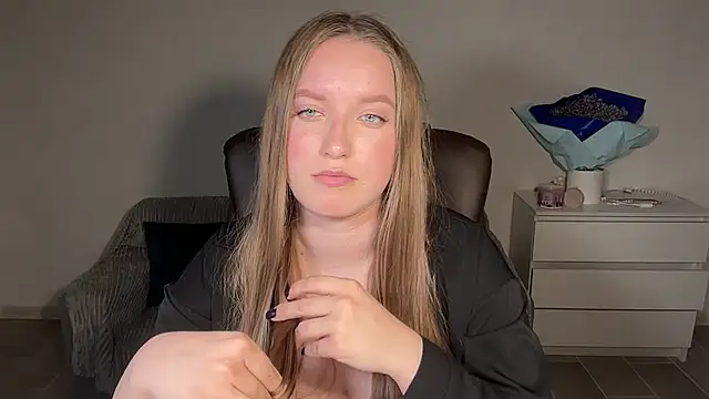 EvaMaddison online show from 21, 4, 2026