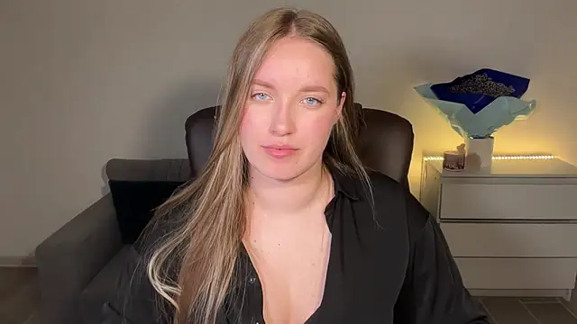 EvaMaddison online show from 11, 6, 2026
