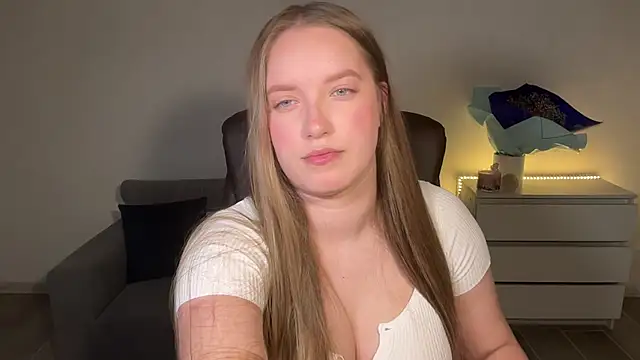 EvaMaddison online show from 11, 7, 2026