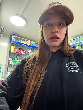 Snapshot of roouse chatting on 15, 12, 2025 roouse online show from 15, 12, 2025