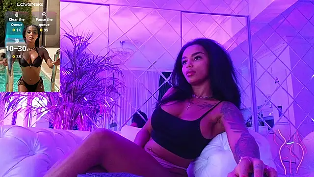 KimiBrown online show from 29, 10, 2025