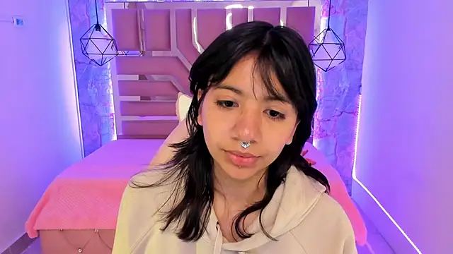 Nami usagi online show from 15, 1, 2025
