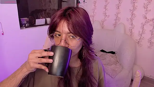 Nami usagi online show from 15, 4, 2026