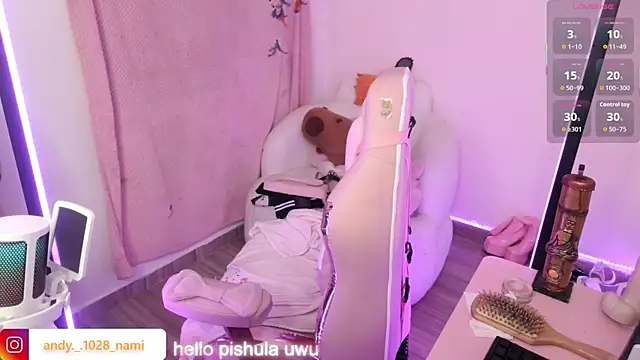 Snapshot of Nami_usagi chatting on 22, 11, 2025 Nami usagi online show from 22, 11, 2025