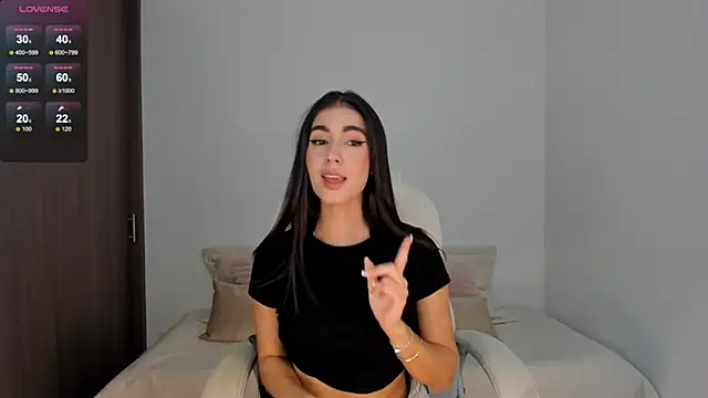 RebeccaBaxter online show from 10, 1, 2025