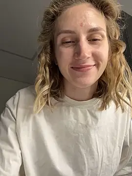 Snapshot of Feral_berry_8133 chatting on 13, 9, 2025 Feral berry 8133 online show from 13, 9, 2025