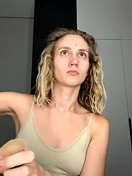 Snapshot of Feral_berry_8133 chatting on 9, 9, 2025 Feral berry 8133 online show from 9, 9, 2025