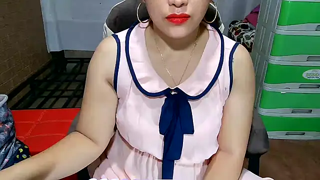 Snapshot of M_e_c_e_l chatting on 30, 4, 2026 M e c e l online show from 30, 4, 2026