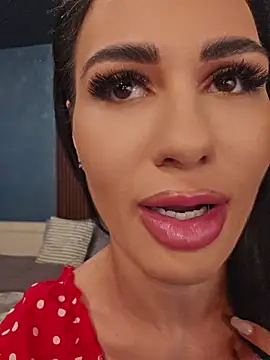 Lorettelorena online show from 25, 7, 2026