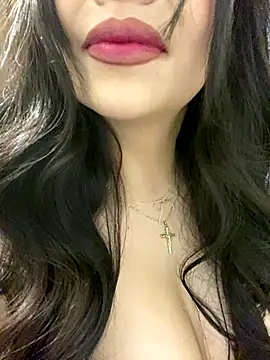 Snapshot of KateLatorre chatting on 9, 9, 2025 KateLatorre online show from 9, 9, 2025