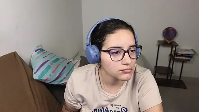 blue  moon  online show from 19, 2, 2026