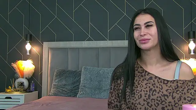 EmyLaveau online show from 10, 4, 2026