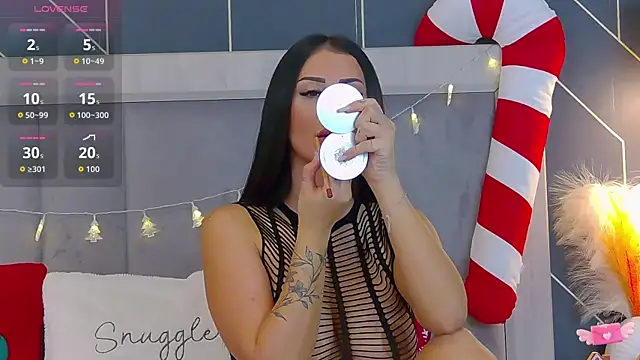 EmyLaveau online show from 16, 12, 2025