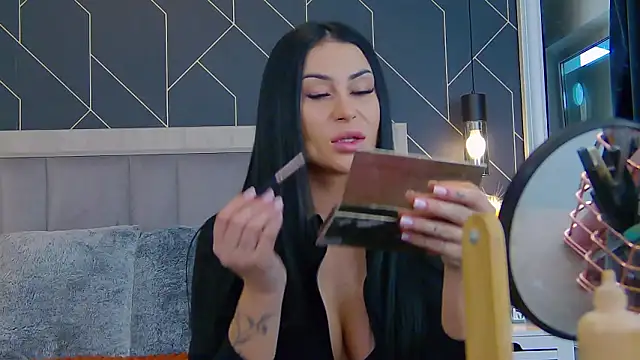 EmyLaveau online show from 13, 2, 2026