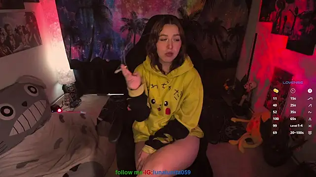 Snapshot of emma_luna59 chatting on 16, 1, 2025 emma luna59 online show from 16, 1, 2025