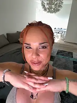 Snapshot of PennyPrincess chatting on 10, 9, 2025 PennyPrincess online show from 10, 9, 2025