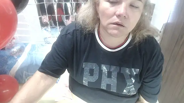 Snapshot of selenax2023 chatting on 19, 3, 2026 selenax2023 online show from 19, 3, 2026