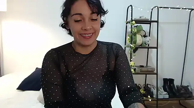 camii 7 online show from 12, 1, 2025