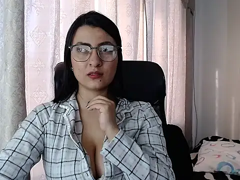 SavannaEvans001 online show from 20, 3, 2026