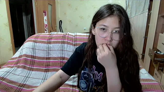 Riz girl online show from 5, 4, 2026