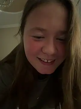 Snapshot of remirann_ chatting on 21, 6, 2026 remirann online show from 21, 6, 2026