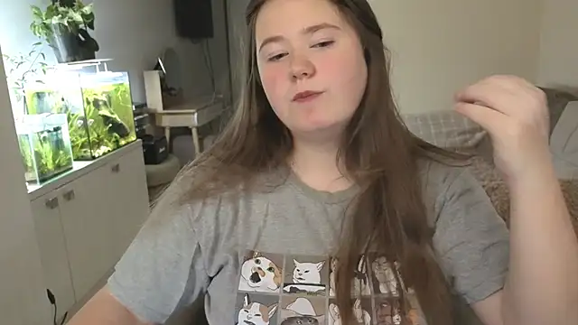 Snapshot of remirann_ chatting on 10, 11, 2025 remirann online show from 10, 11, 2025