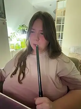 Snapshot of remirann_ chatting on 19, 10, 2025 remirann online show from 19, 10, 2025