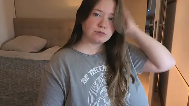 Snapshot of remirann_ chatting on 20, 10, 2025 remirann online show from 20, 10, 2025