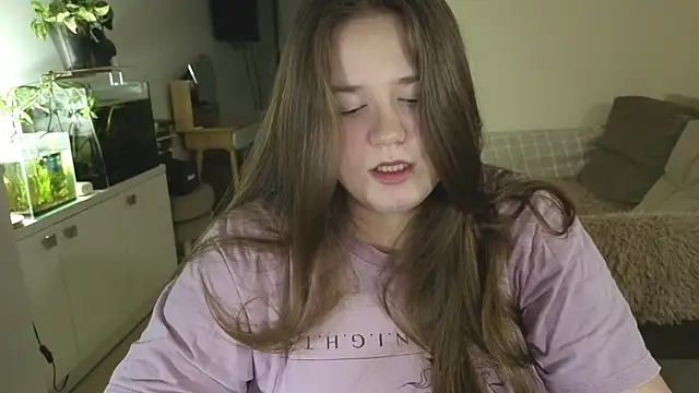 Snapshot of remirann_ chatting on 20, 11, 2025 remirann online show from 20, 11, 2025