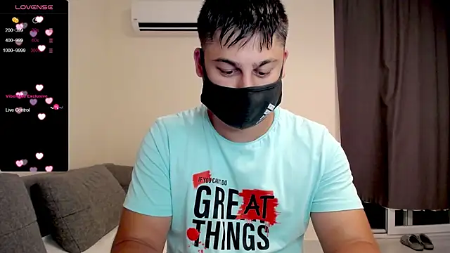 Snapshot of Tomguys chatting on 19, 9, 2025 Tomguys online show from 19, 9, 2025