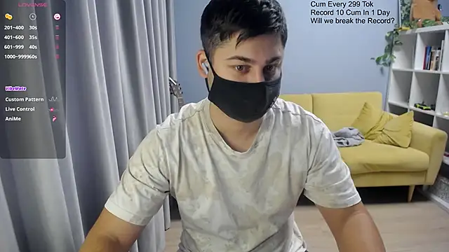 Tomguys online show from 4, 12, 2025