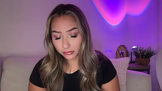 lustfulsmiles online show from 22, 5, 2026